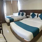 Shreenath Ji Inn