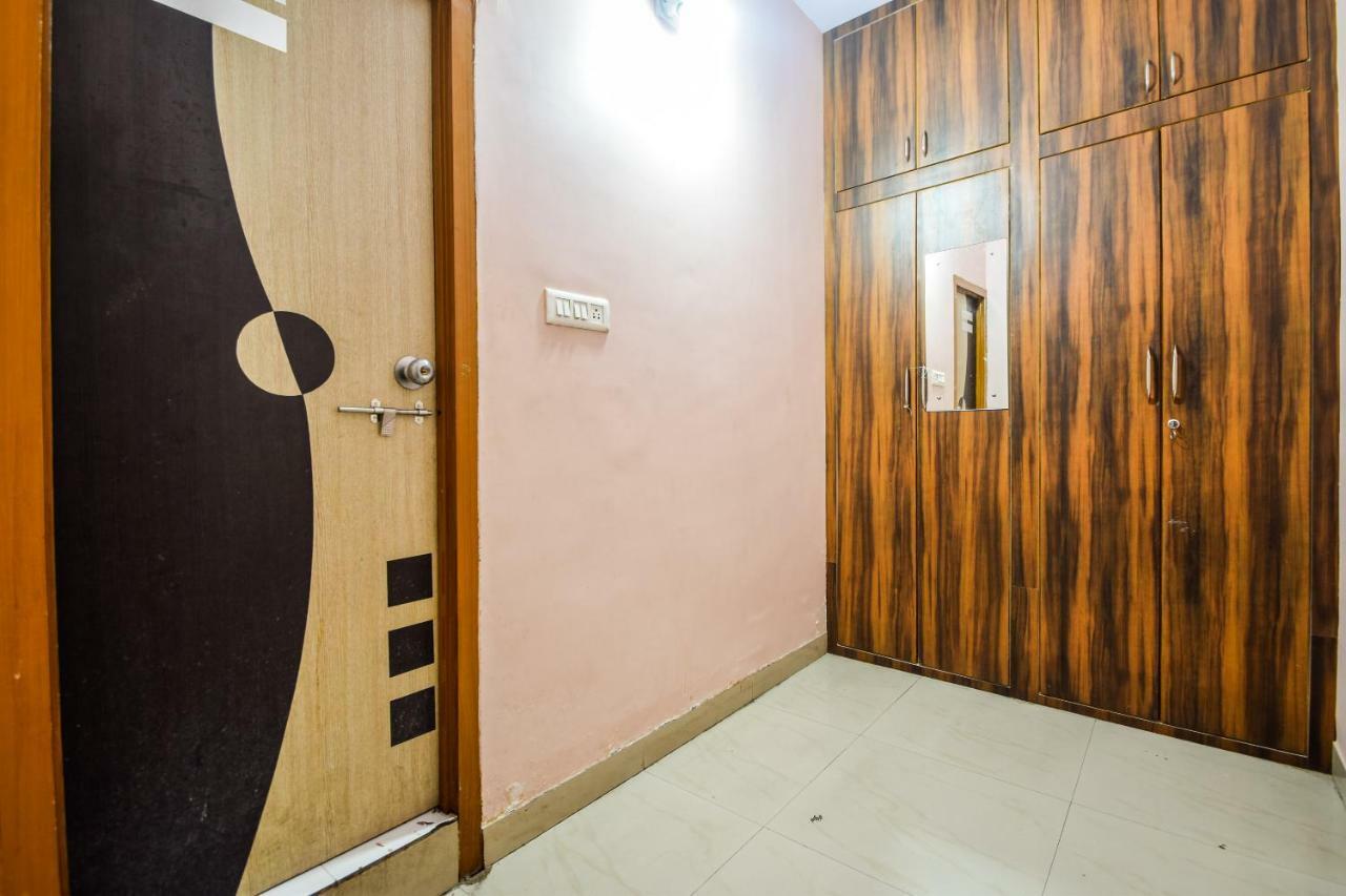 Shreenath Ji Hotel